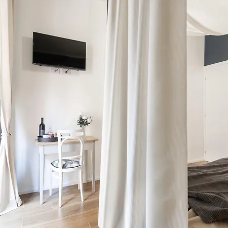 2rooms For Happy Travelers בית הארחה קומו